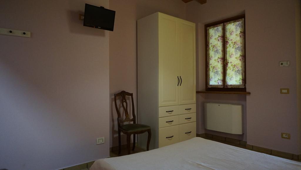 Отель Agriturismo Fior Di Pesco Соммакампанья Экстерьер фото